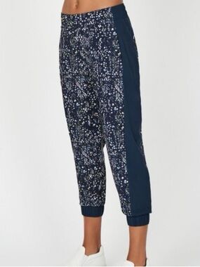 Sweaty Betty Mellow Printed 7/8 Trousers Beetle Blue Stay Wild Print Women’s S